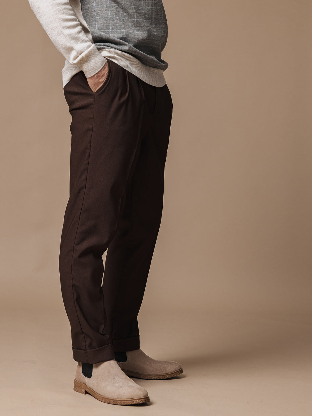 Бежови боти от естествен велур