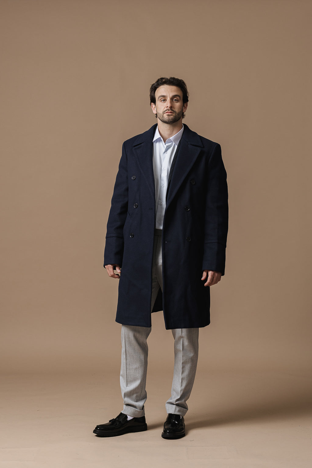 Синьо двуредно палто